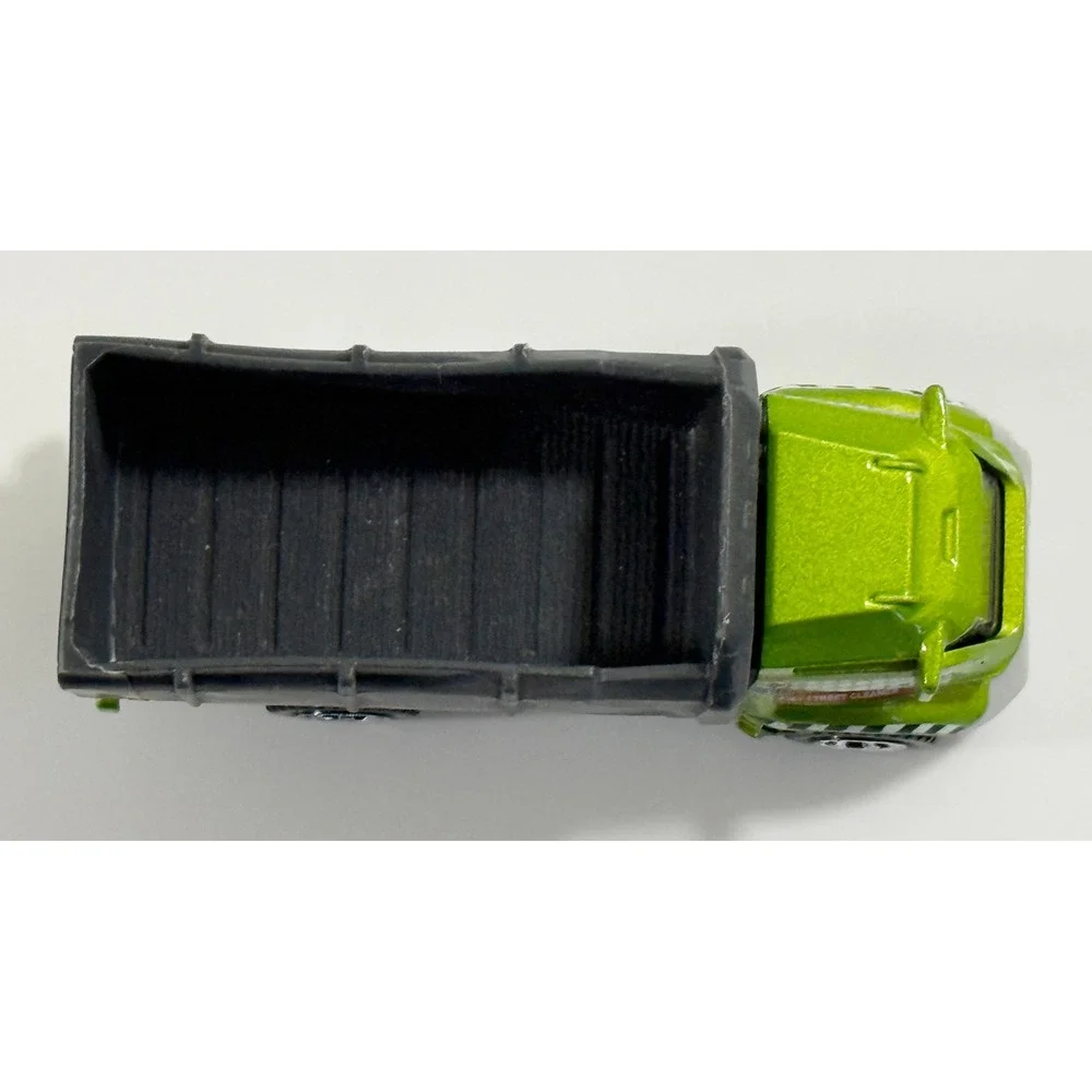 Matchbox 2016 Tilt 'n' Tip Truck‎ Kids 1:64 Green Excellent City Services MB1008